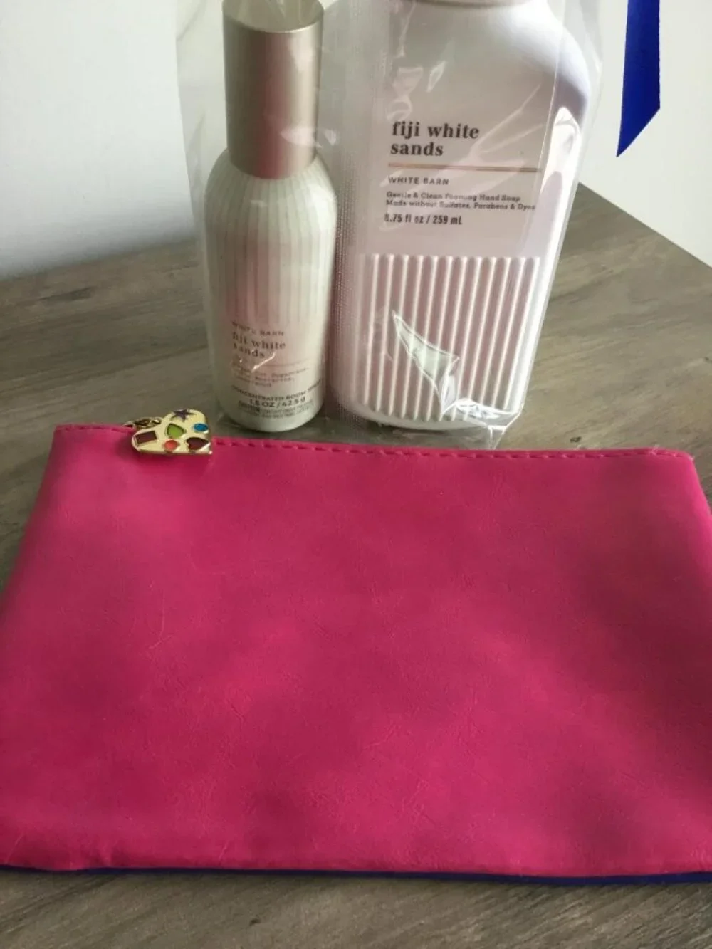 Bath & Body Works bright pink